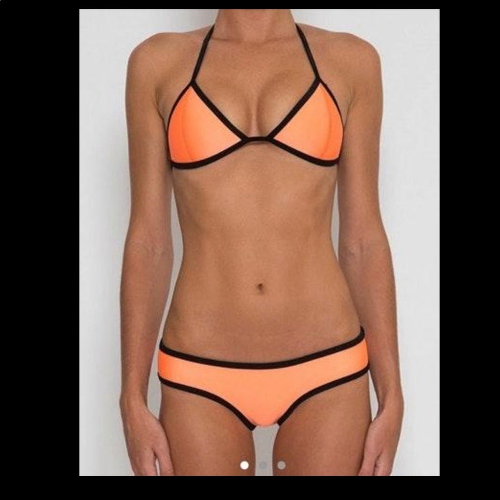 Triangl orange bikini top